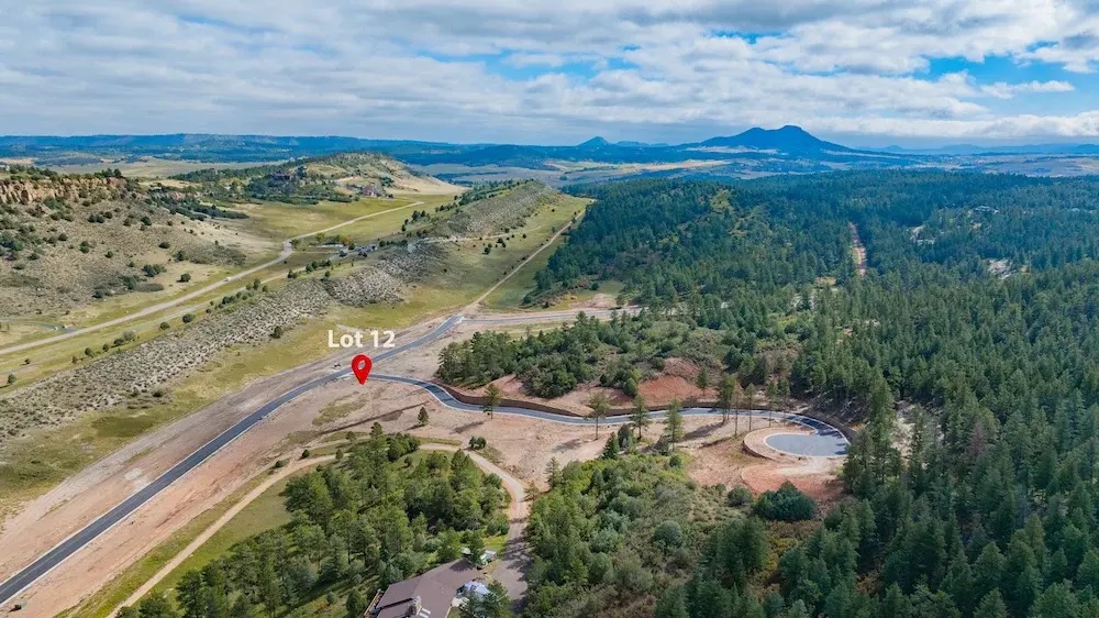 5252 Commanche Dr, Larkspur, CO 80118