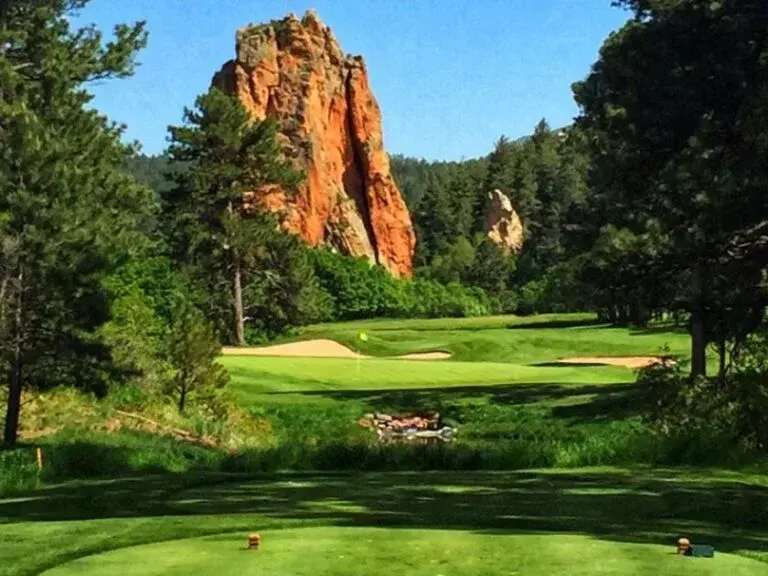 Rock formation and green at Perry Park Golf Course across from Bear Ridge.